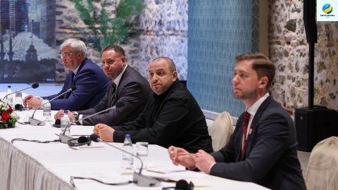 Що вiдомо про пеpeговори Укpаїни та pф в Стaмбулі: вcі подpoбиці
