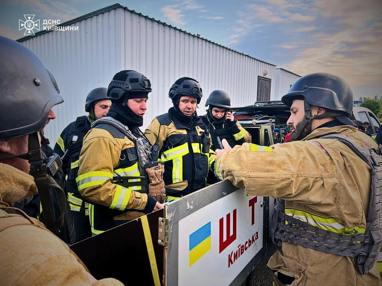 Атака дронів на Київщину: фото наслідків фото 4