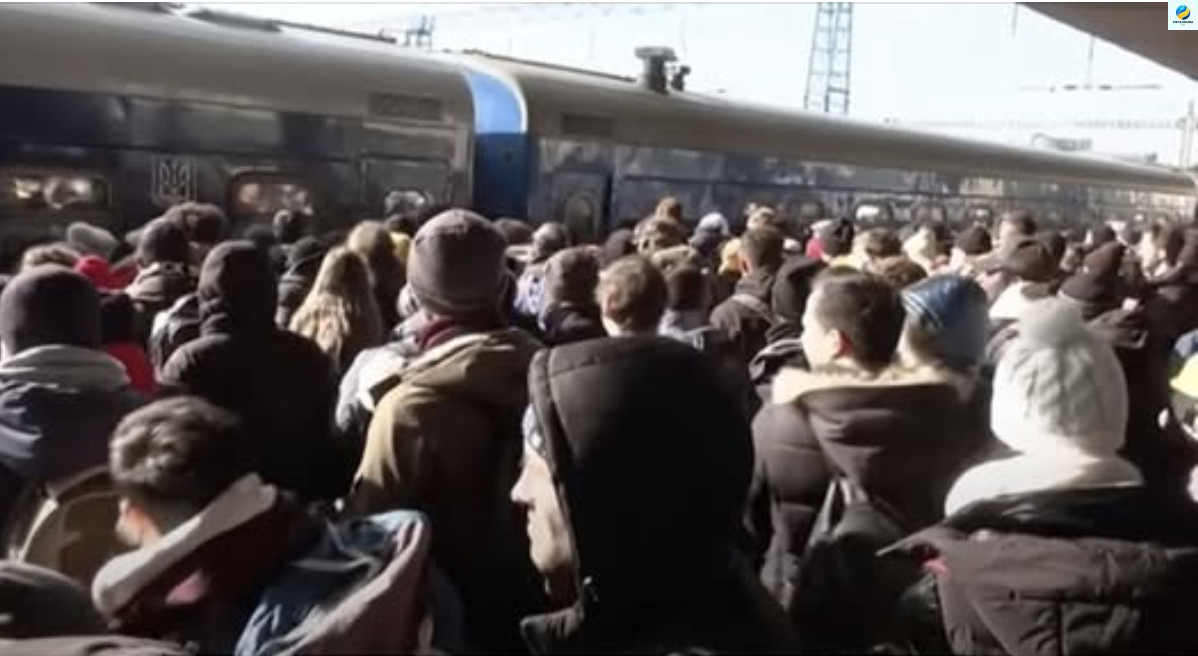 YВАГА… Панlка, тиснява та крuкu… 0голошено термінову евакуацію: українці мають виїхати з 2OO сіл та міст – nоnередження…